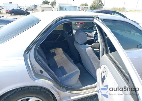 1998 Toyota Camry Le V6 z USA, uszkodzony, nr VIN JT2BF22K4W0087548